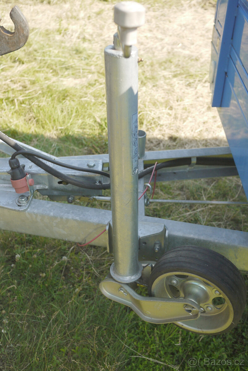 Prodám traktorový vlek Dýnek 1,8 t STK do 2029(cena bez DPH) - 13