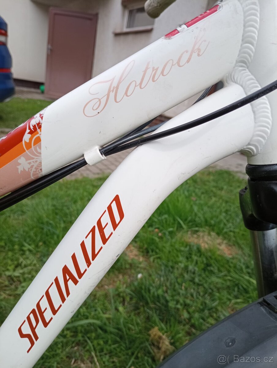 🚲 Prodám dětské kolo Specialized Hotrock 24” – výborný stav - 13