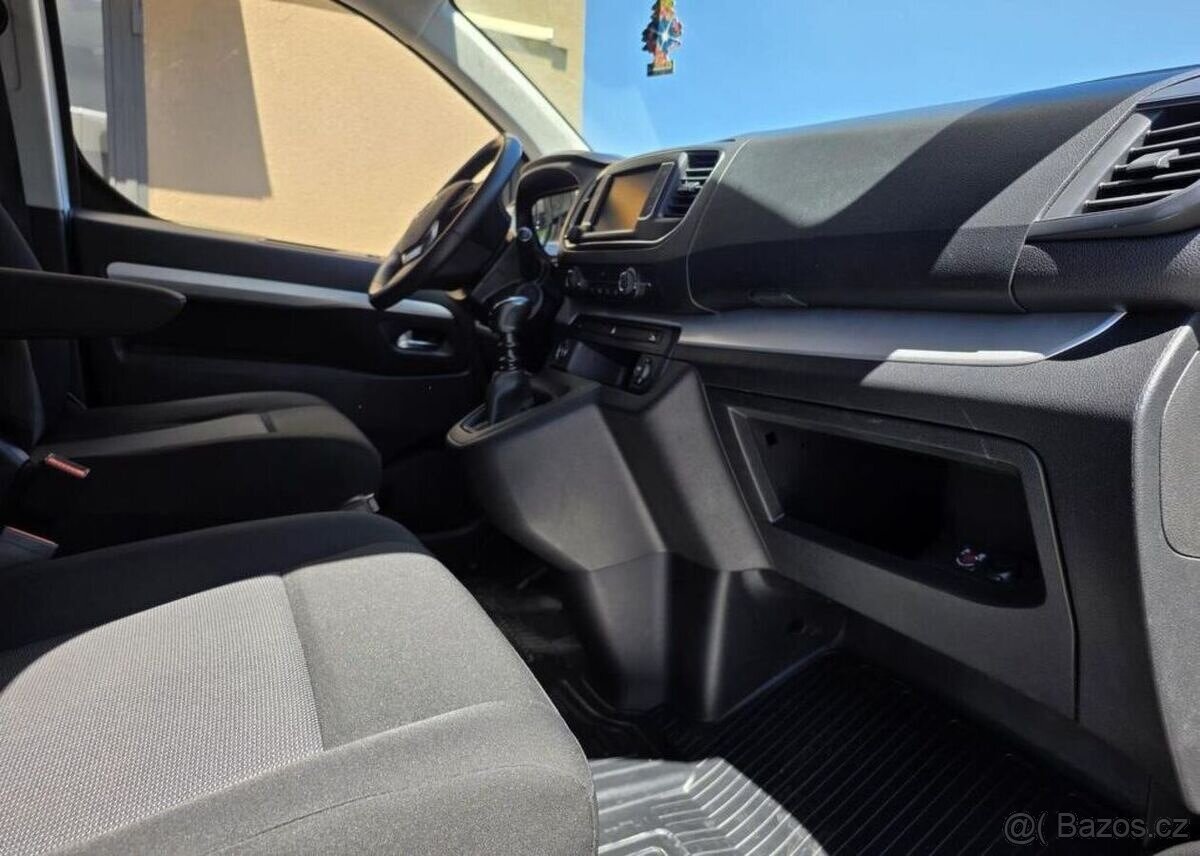 Toyota Verso 1.5-8MÍST-1.MAJITEL-KLIMA - 13