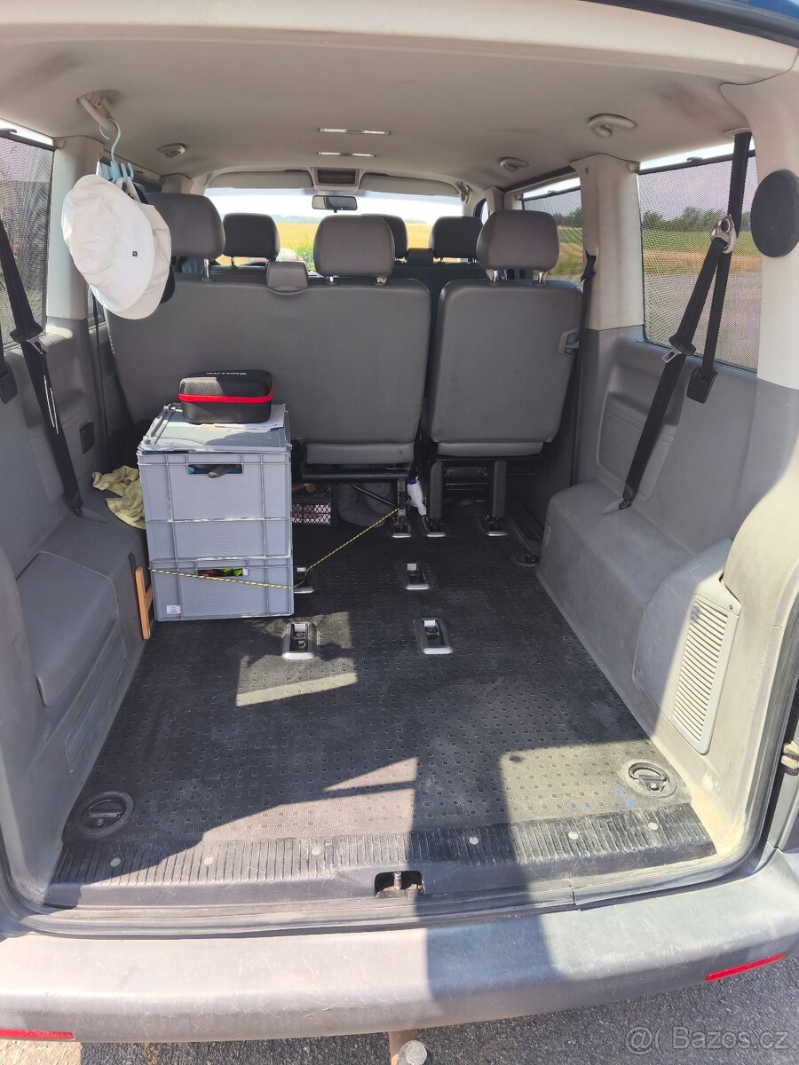 Prodám VW T5 Caravelle 1.9 TDI 75 kW - 13