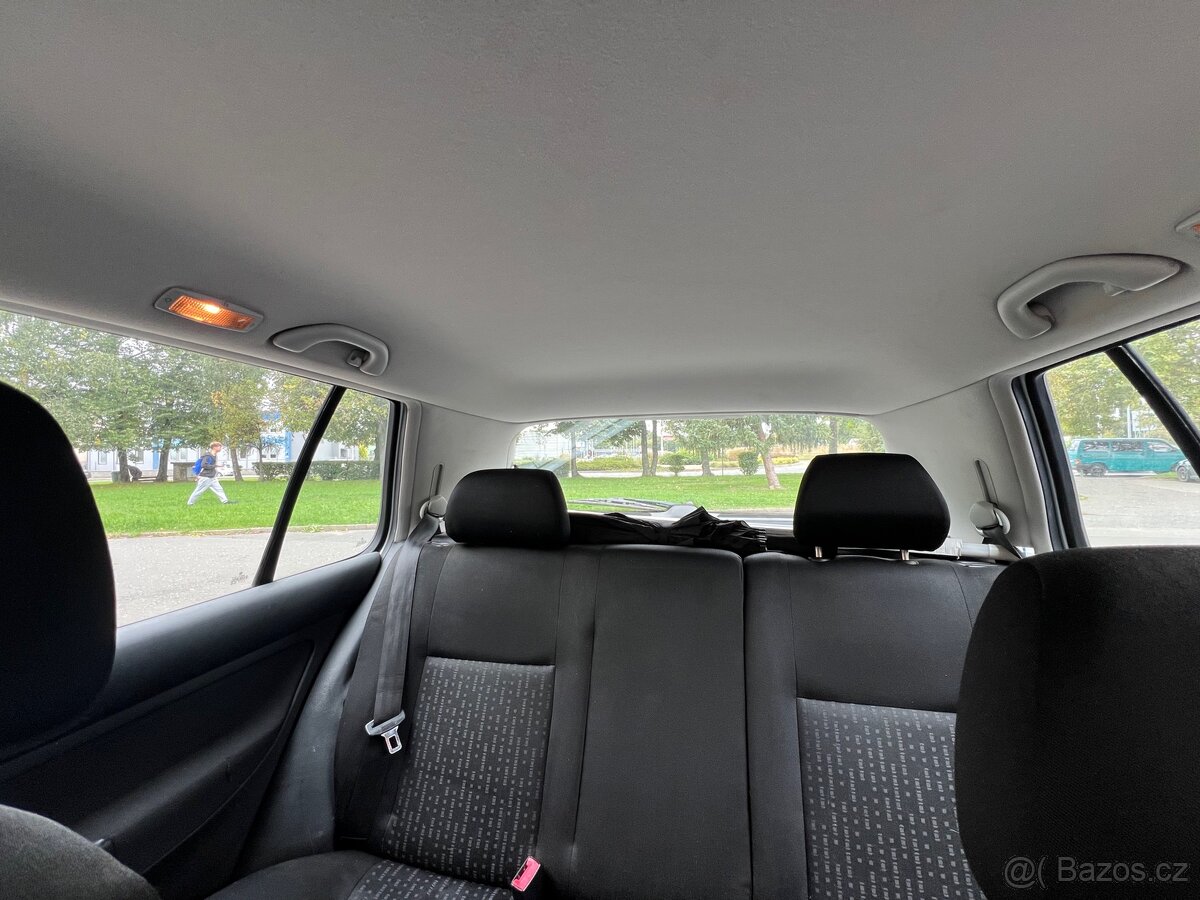 Golf IV. 1.4 - 55kw - benzin - 13