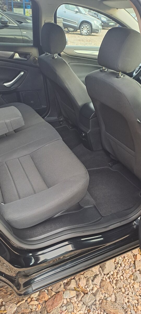 Ford Mondeo 2.0 TDCi 103kW 1.MAJ TITANIUM - 13