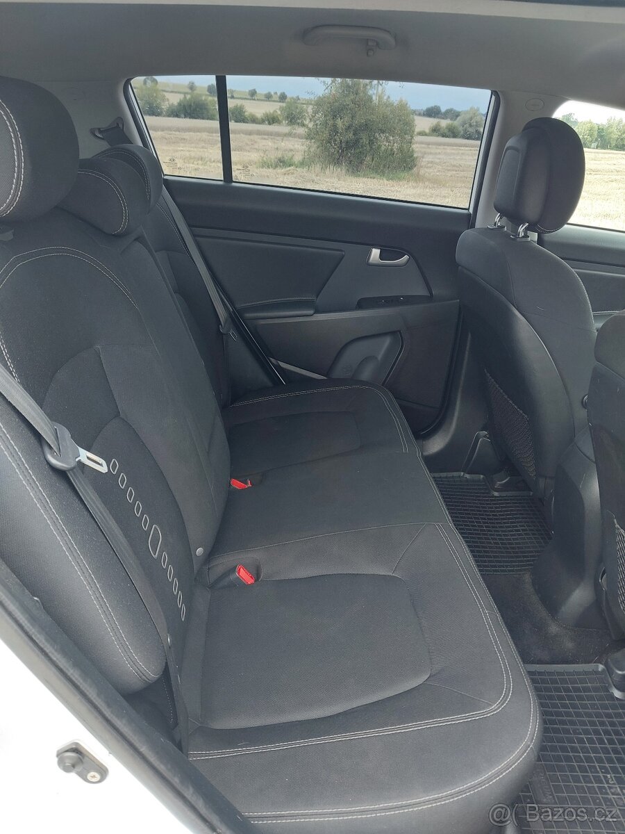 Kia Sportage 3 SL 2.0 CRDi 4x4 - 13