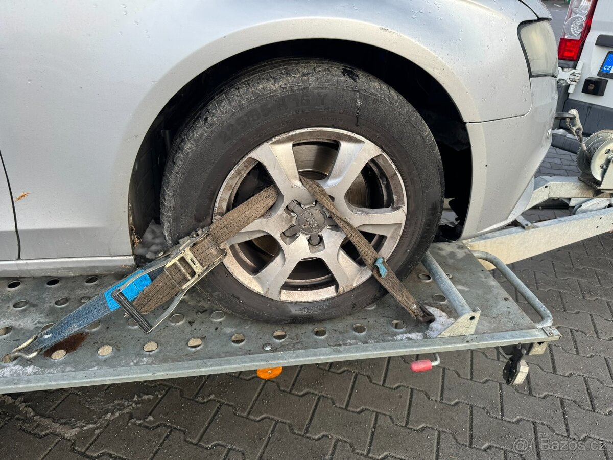 Audi A4 B8 2008 2.0 TDI 143PS NA NÁHRADNÍ DÍLY LX7W - 13