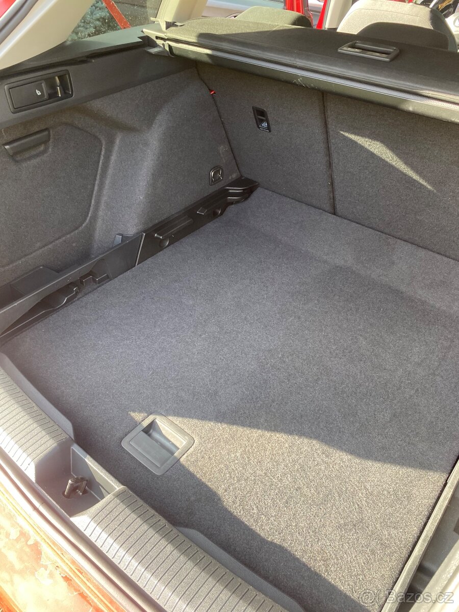 VW Golf 8 Variant - 13