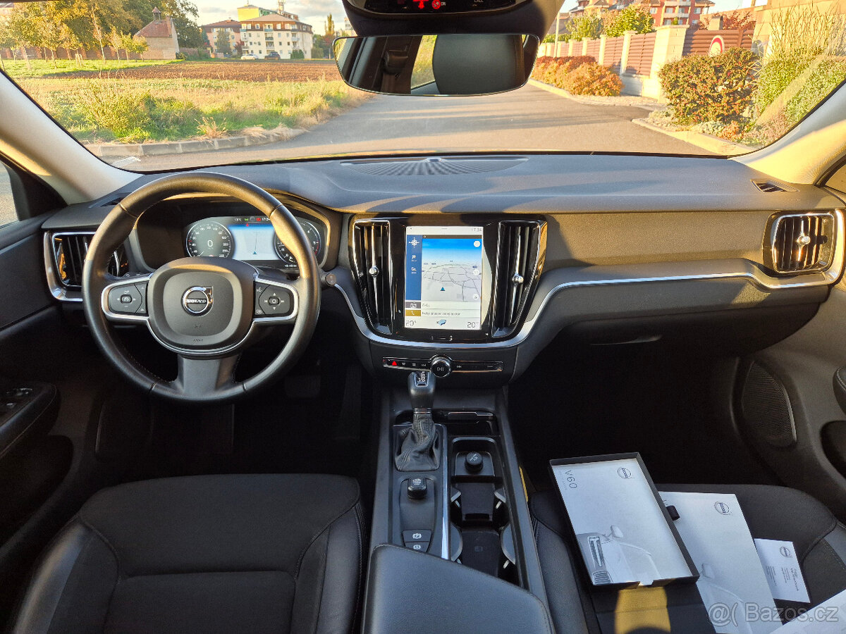 Volvo V60-150 PS-Kamera-Automat-Pravidelný servis TOP CENA - 13