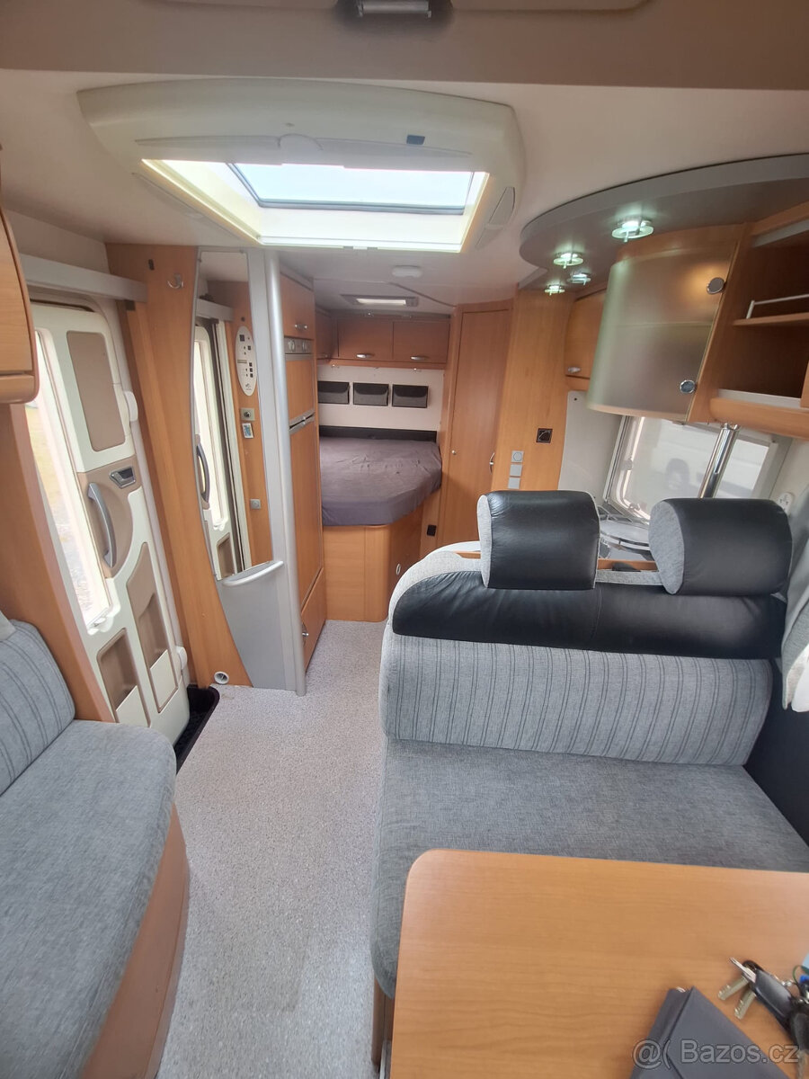 Renault Master nástavba Knaus 3.0 TDCi - 13