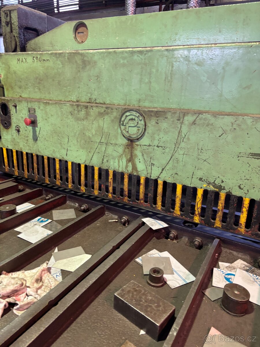 Prodám tabulové nůžky NTE 3150/10A - 13