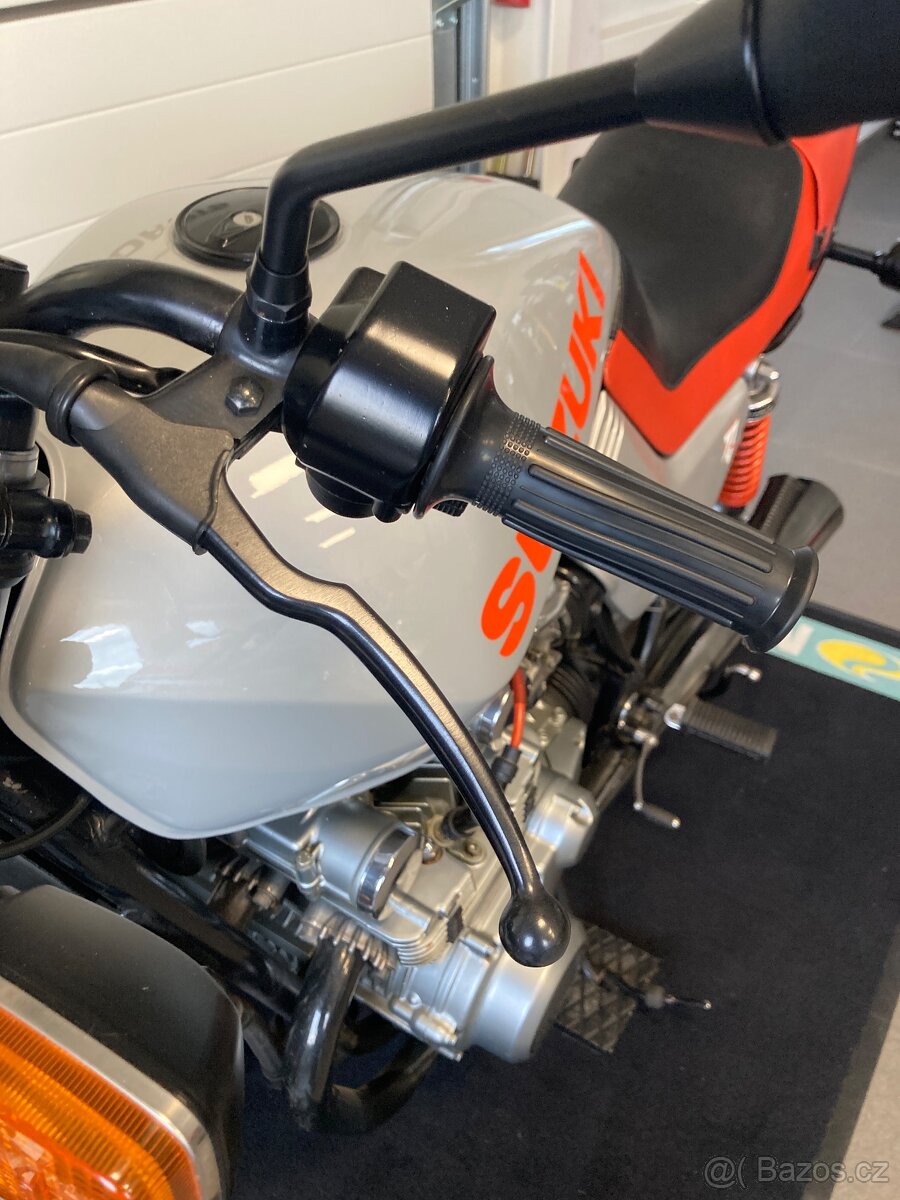 SUZUKI GS 650 Katana - 13