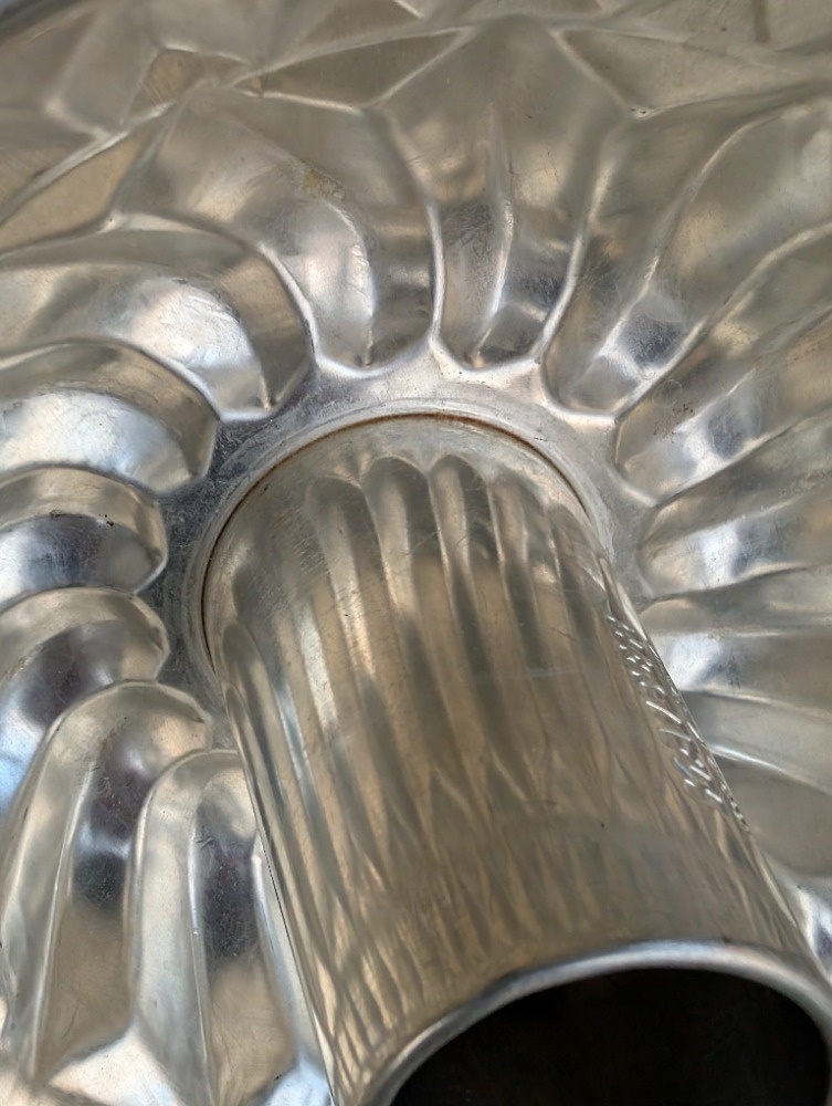 Retro hliníková forma na bábovku. - 13