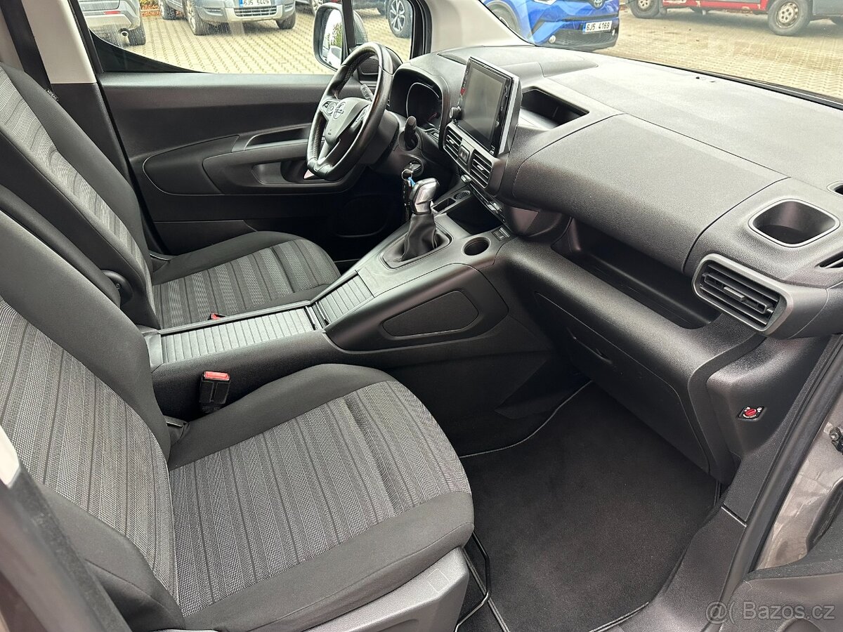 Opel Combo, 1,5D Life 75kW 7 míst - 13