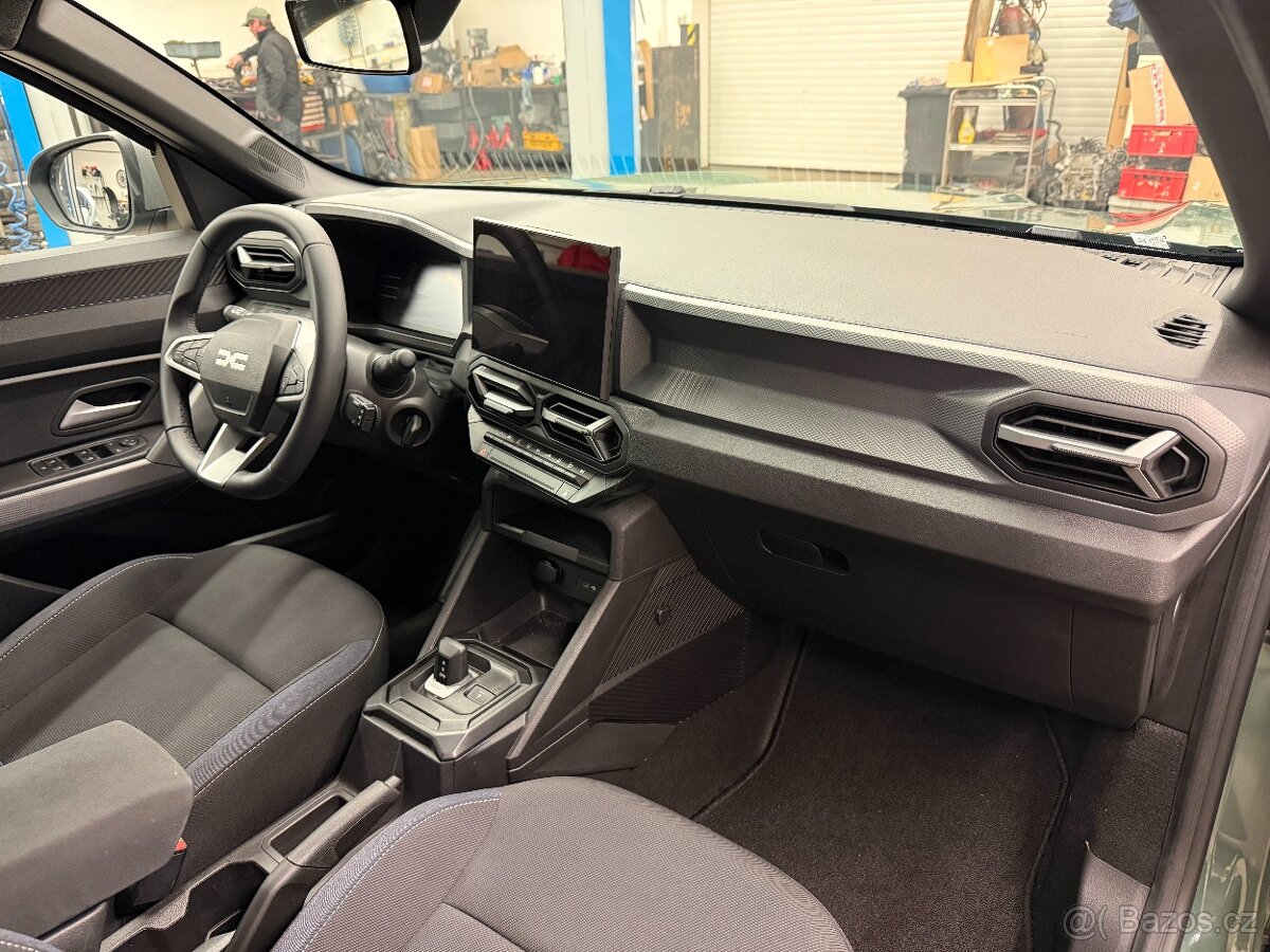 Dacia Duster III E-Tech Hybrid 1.6 l 69 kW - 13