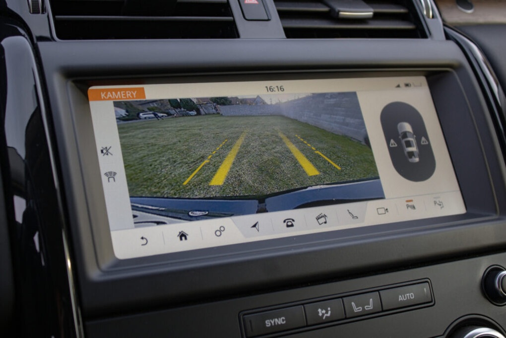 Land Rover Discovery 3.0 SDV6 SE - 13