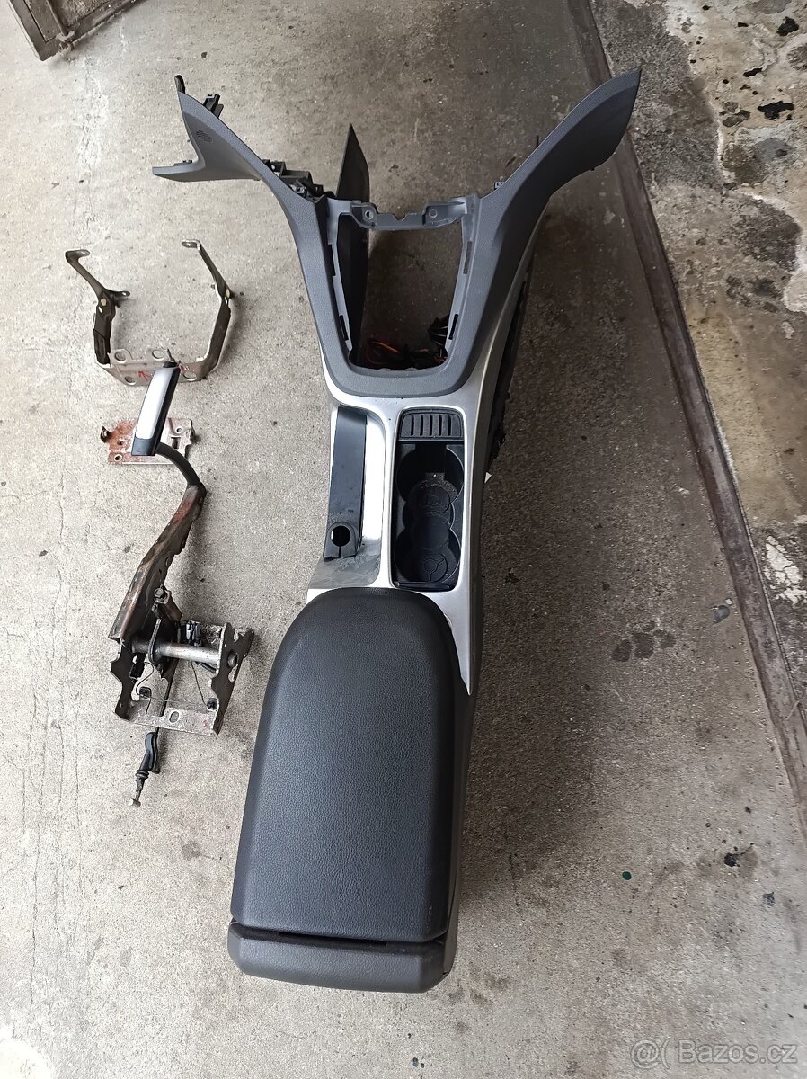 Středová konzole s loketní opěrkou orig.Ford C-Max 2003-2010 - 13