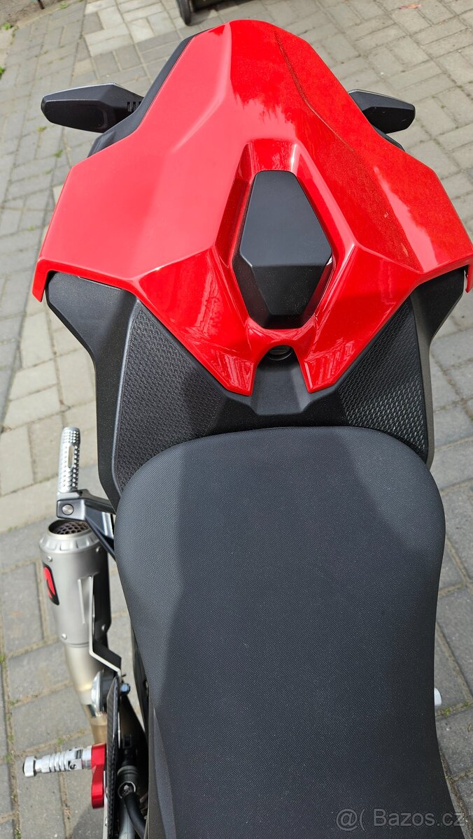 BMW S 1000RR - 13
