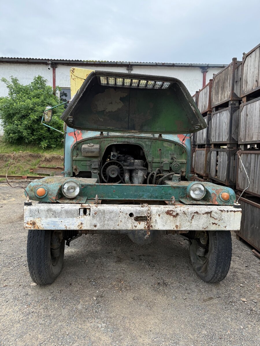 Praga V3S valník s hydraulickou rukou - 13