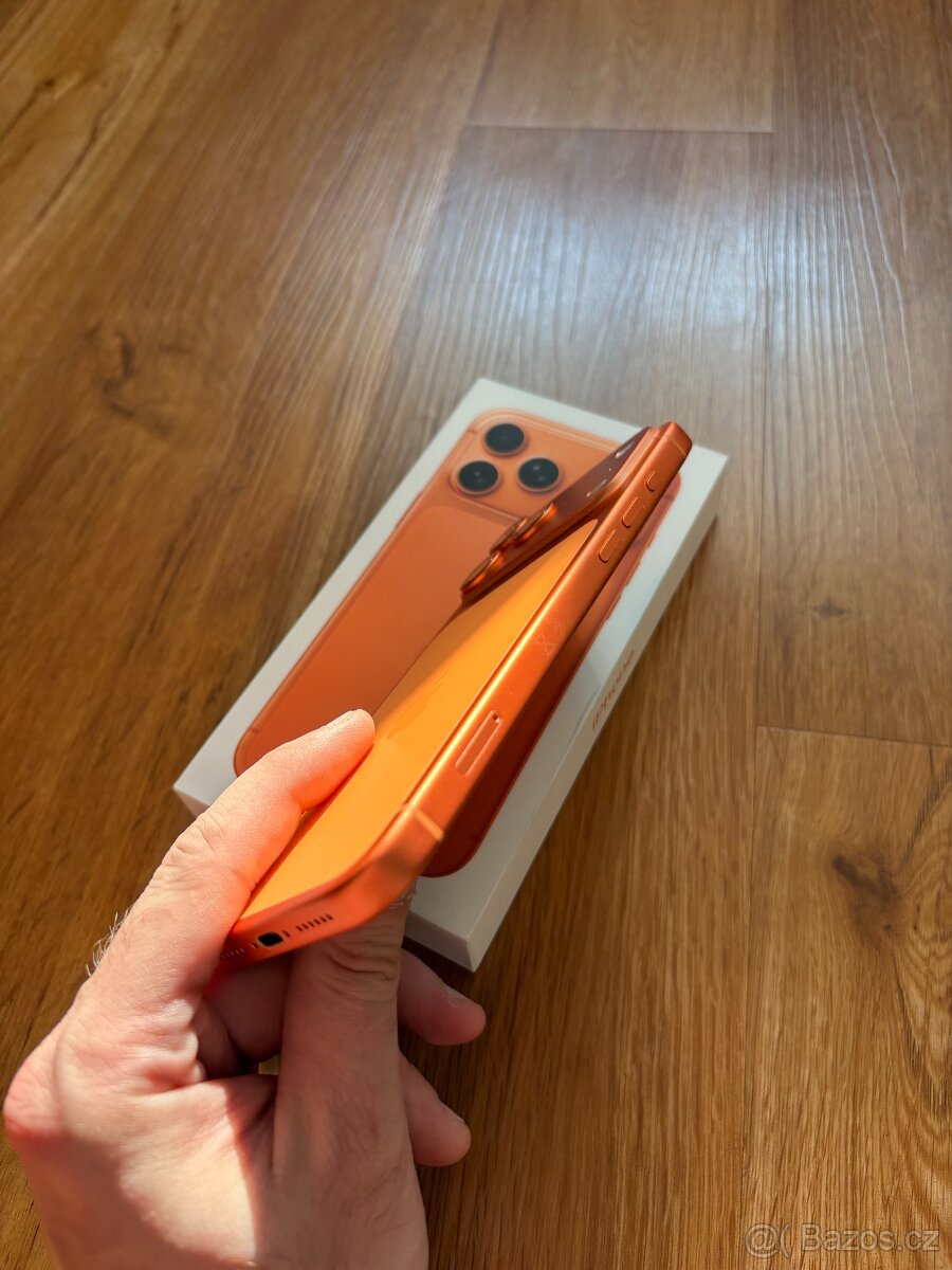 Apple iPhone 17 Pro Max 256GB Cosmic Orange - 13