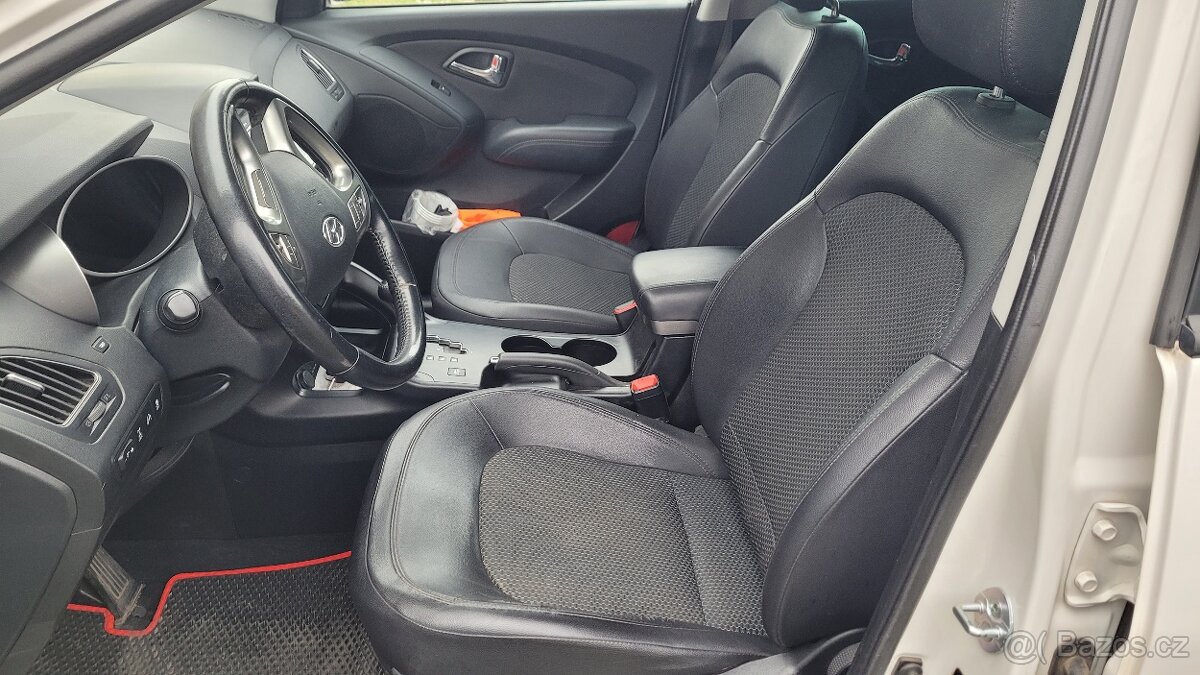 Hyundai IX35 2,0CRDi 135kW 4x4 automat - 13