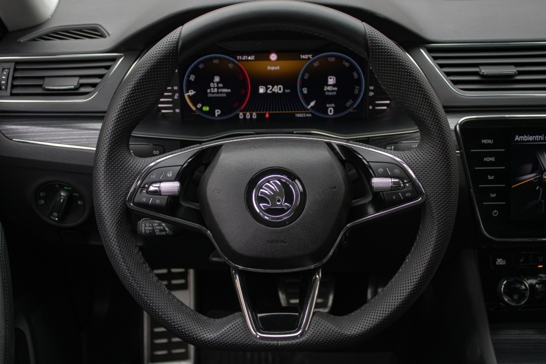 Škoda Superb 2.0 TDI DSG Style - 13