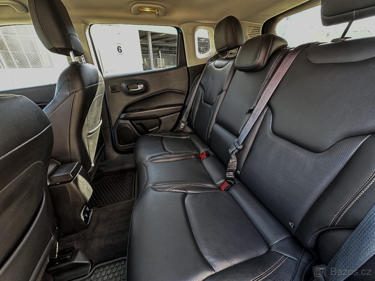 Jeep Compass 2018 verze LIMITED - 13