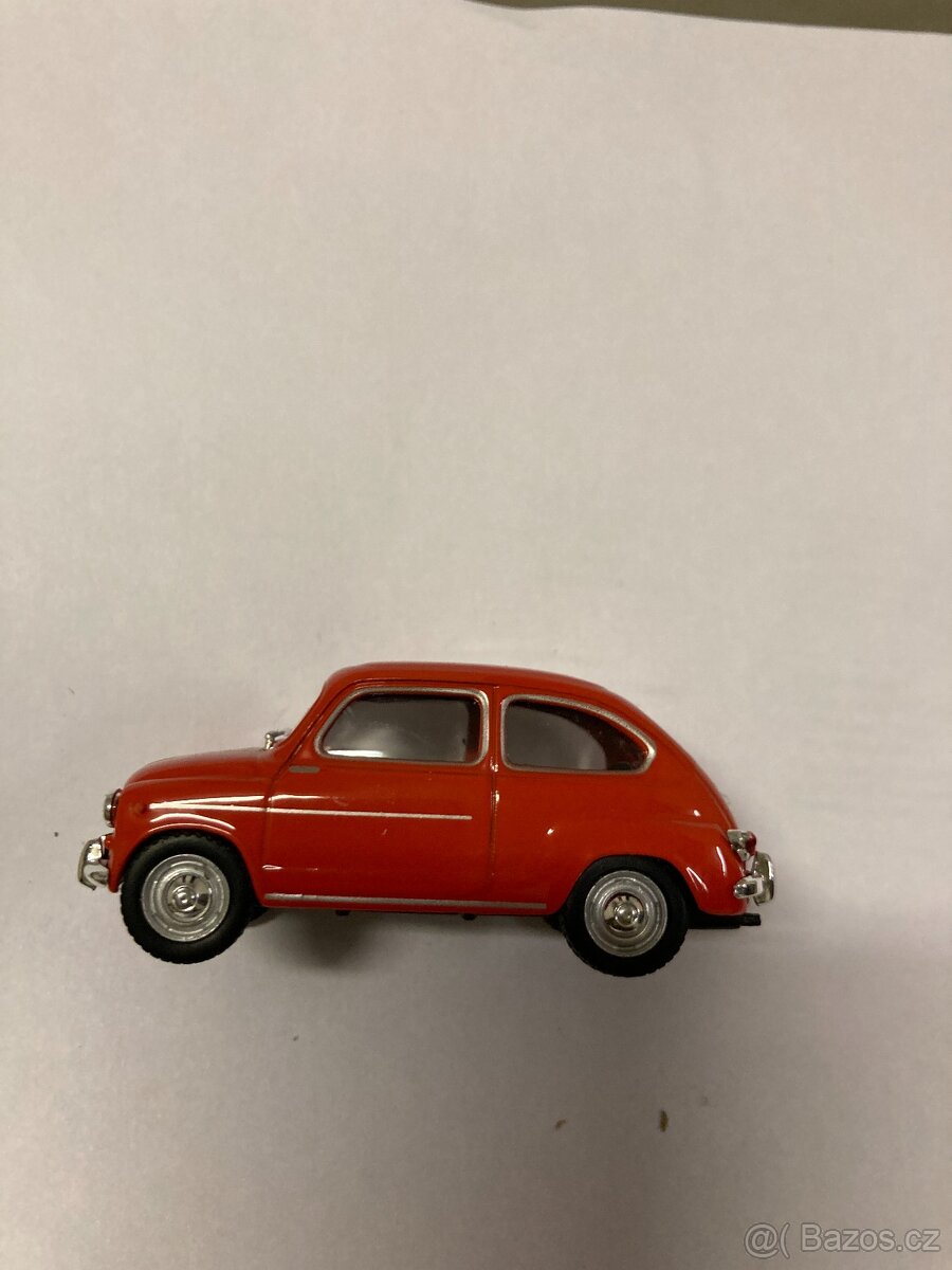 modely aut 8 - 13