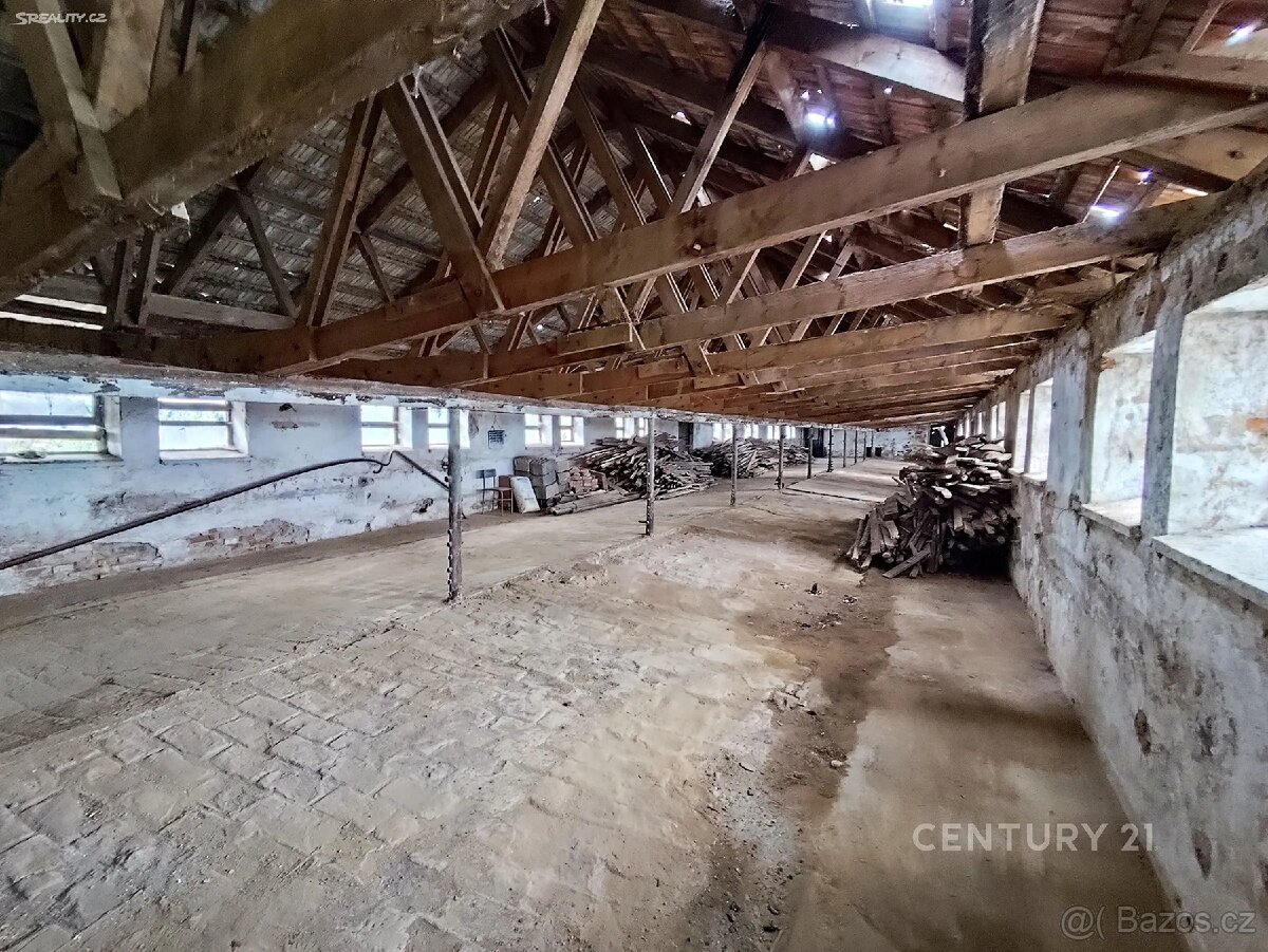 Prodej zemědělského objektu 350 m² Lodhéřov - 13