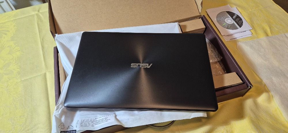 Notebook ASUS - 13