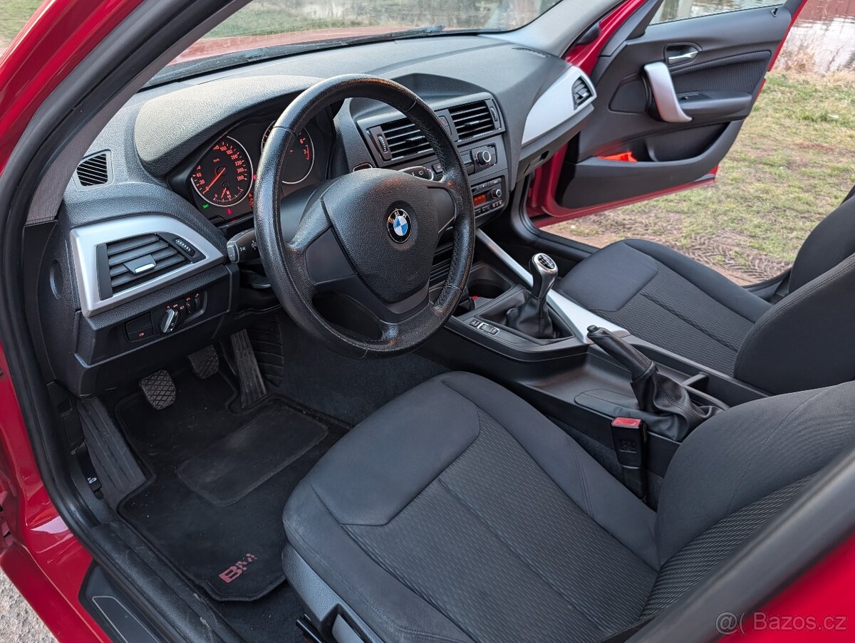 BMW 116i F20 (2012) - 13