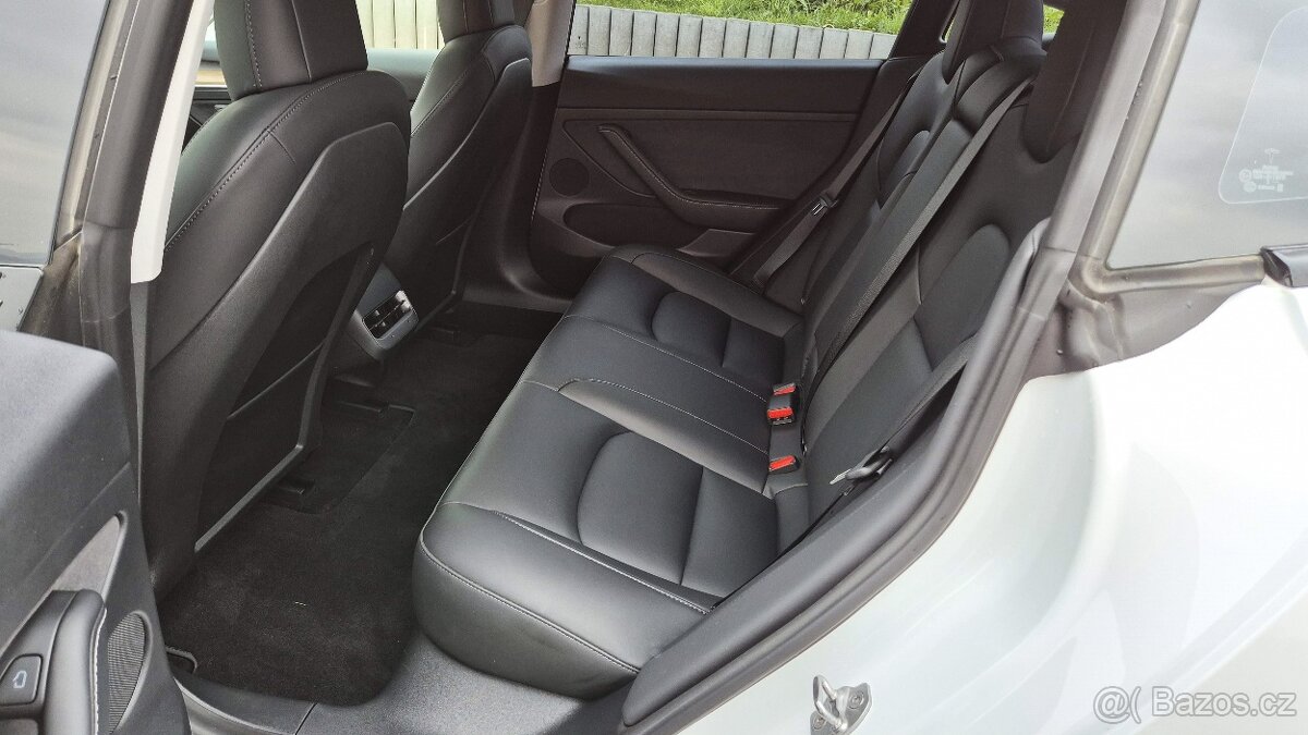 Tesla 3 Long Range AWD 2023 - 13