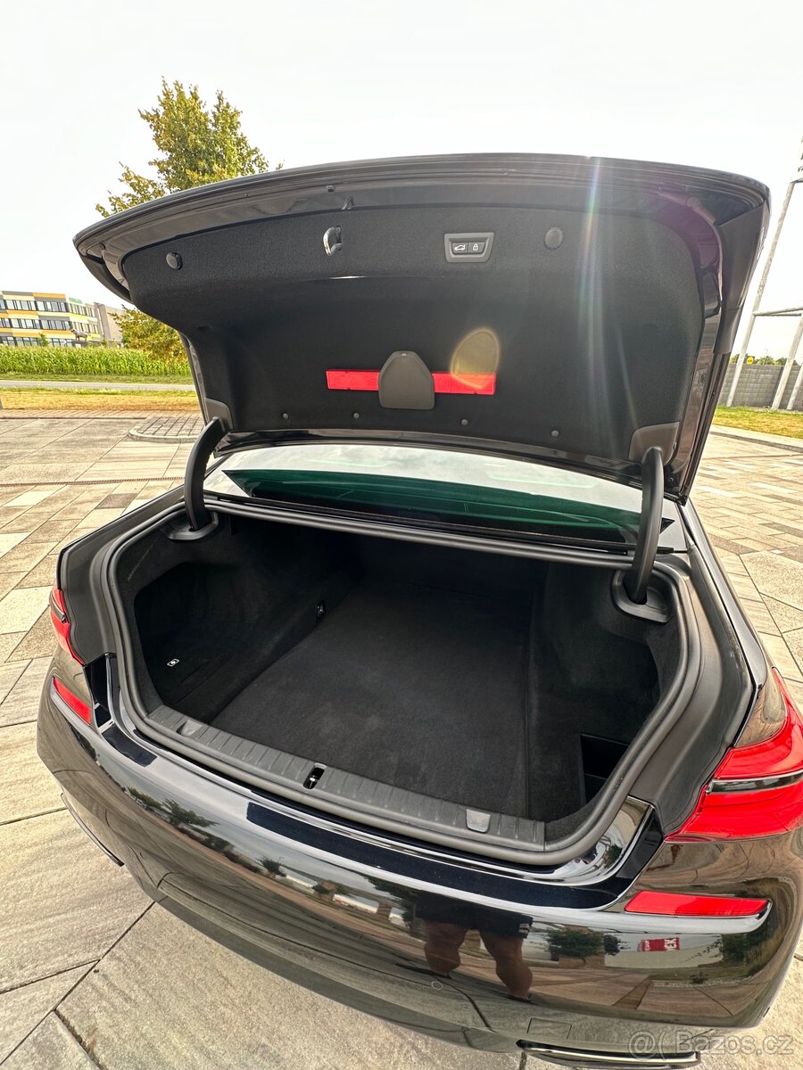 BMW 750i G11 xDrive/B&W/LASER - 13