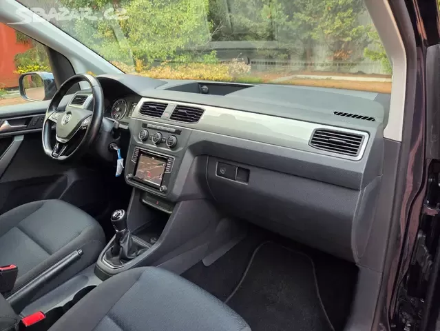 VW Caddy Maxi 2.0 TDI 110kW,7.Míst,Navi,Tažné,2015 - 13