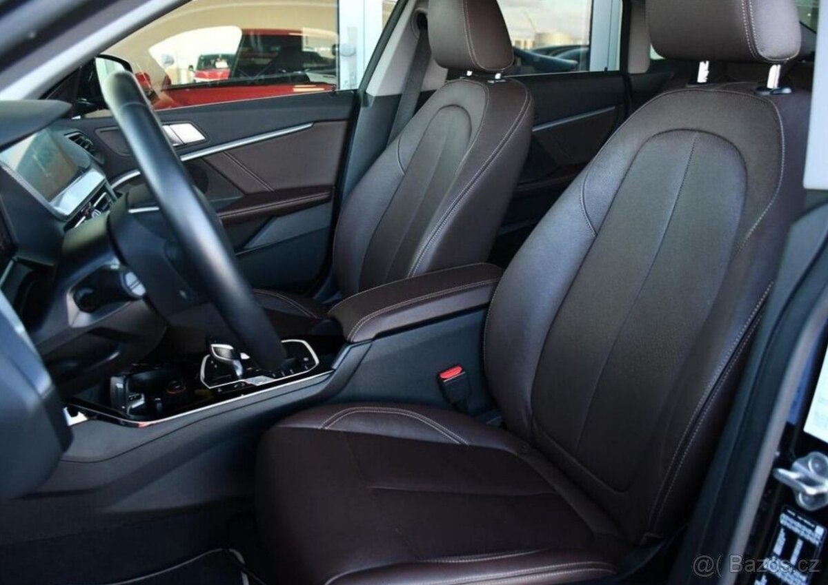 BMW Řada 2 218d HUD ČR - 13