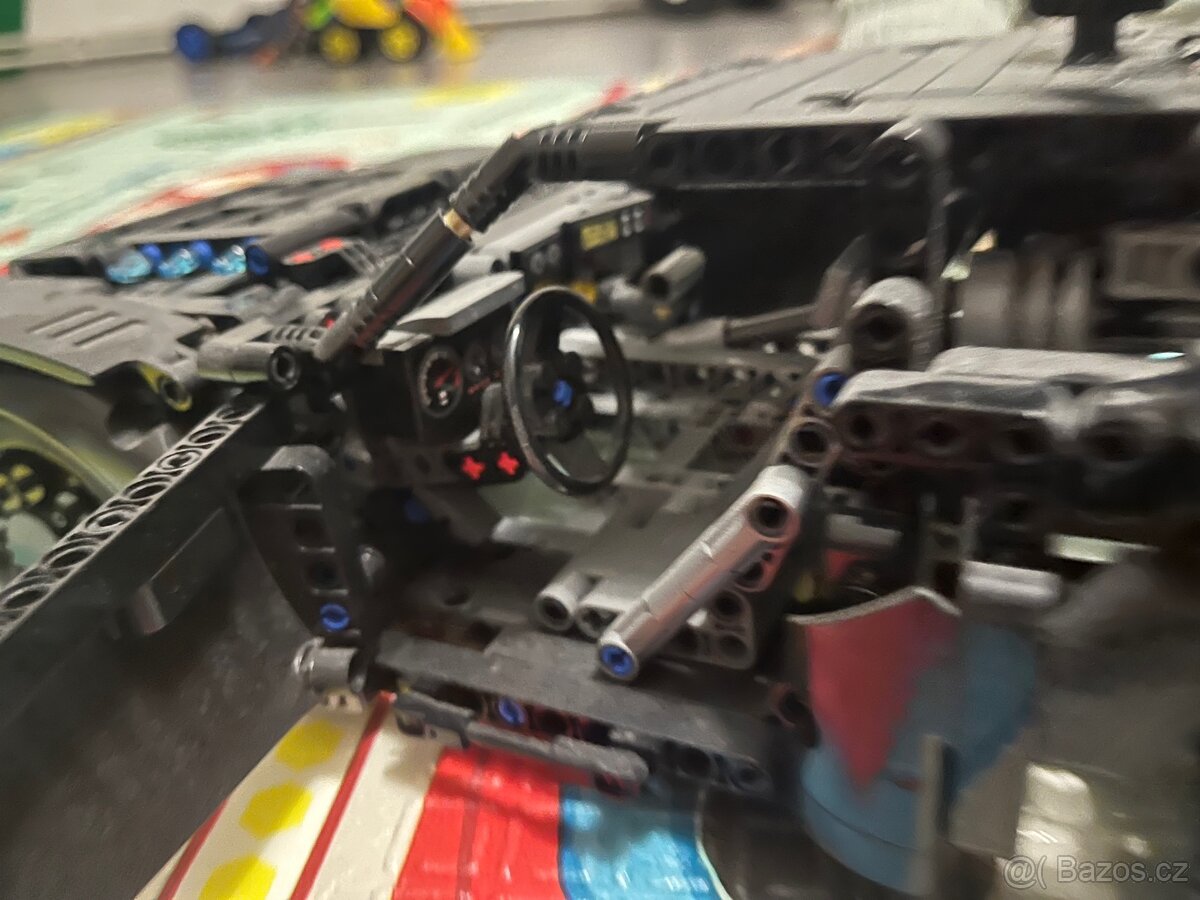 Lego Technic 42127 , 42124 - 13