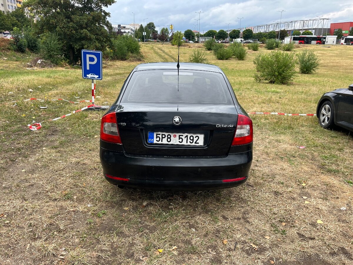 🔄 VYMĚNÍM 2× ŠKODA OCTAVIA II - 13