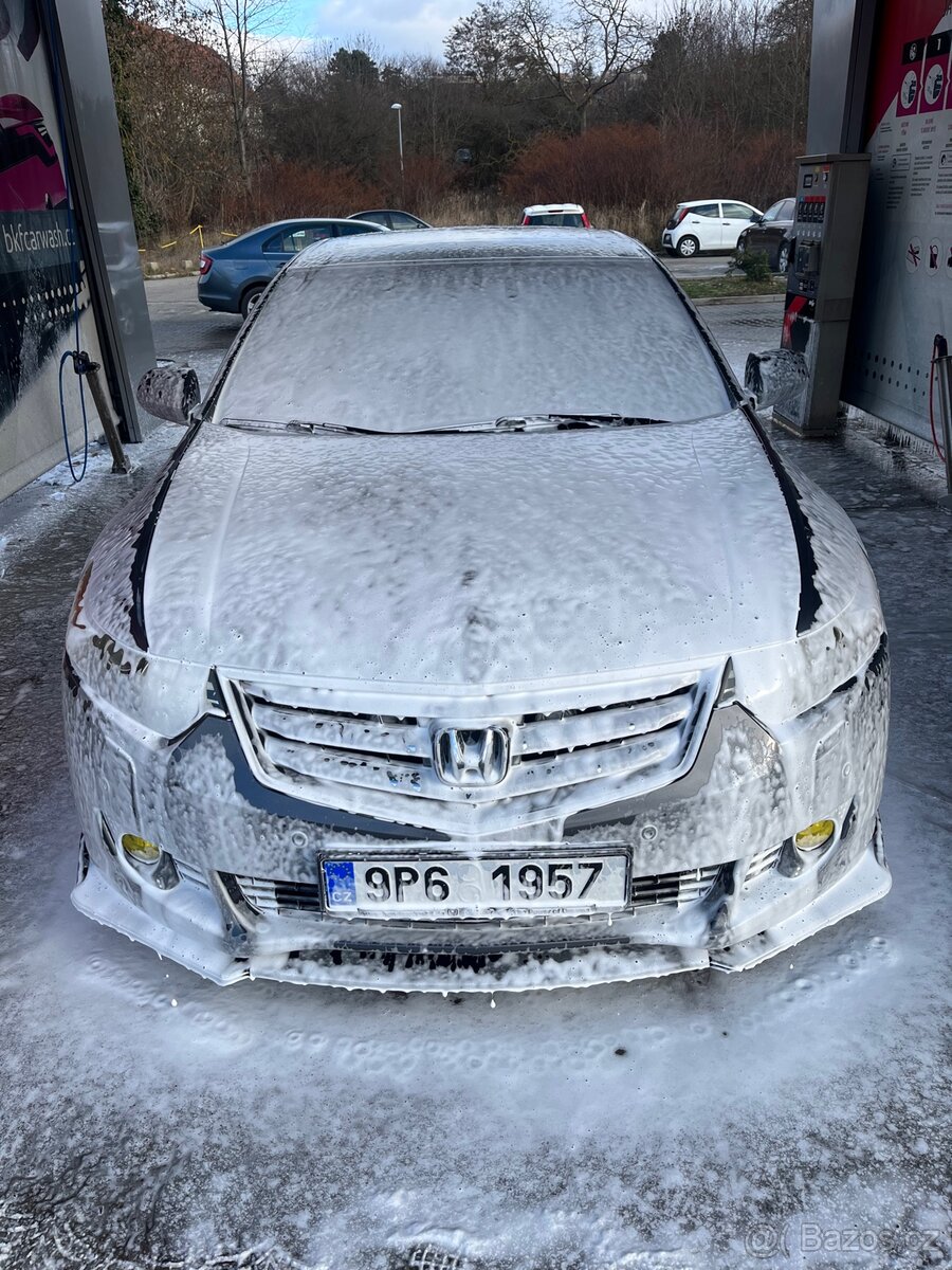 Honda Accord 8 - 13