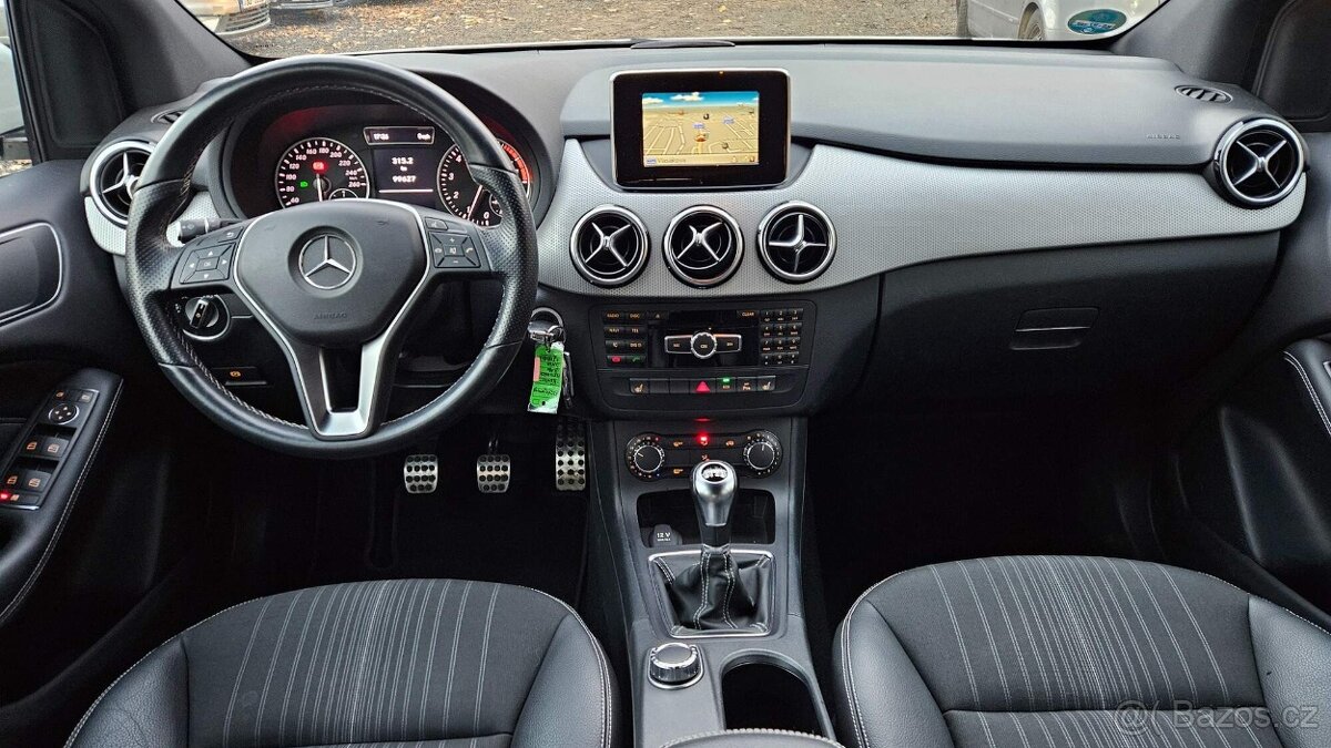 Mercedes Benz B 180, 2012, 99 tkm, xenony, navi, serviska - 13