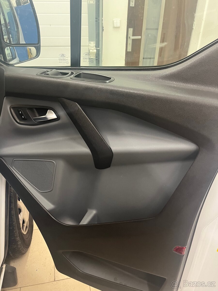 Ford Transit Custom - 13