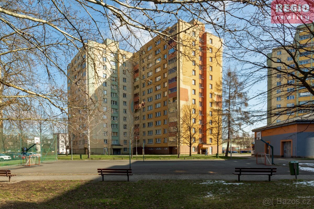 REZERVOVÁNO - Pronájem bytu 1+kk, Frýdek, ul. Novodvorská - 13