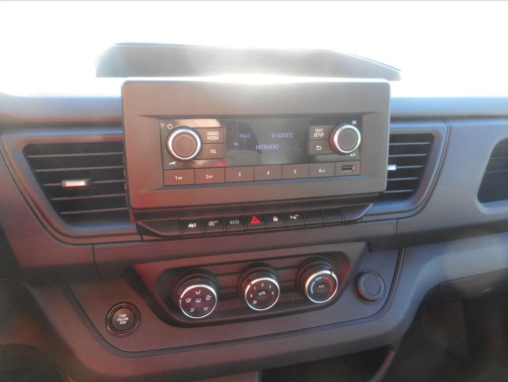 Renault Trafic,2,0 DCi - 13