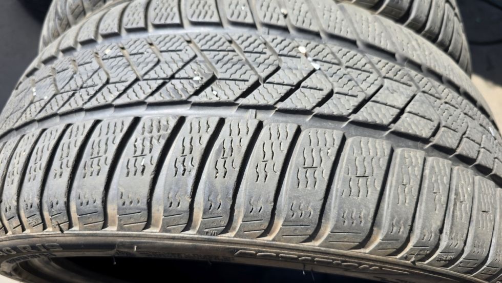 Zimní pneu 245/40/19 Pirelli Run Flat - 13