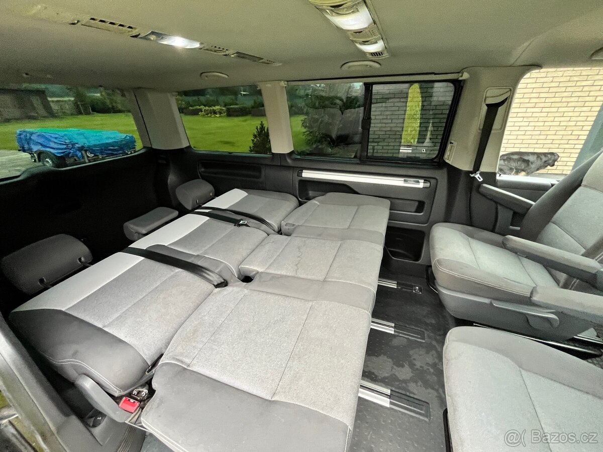 VW Multivan T5 2.5 TDI 96kW rv2008 - po servisu,spací - 13