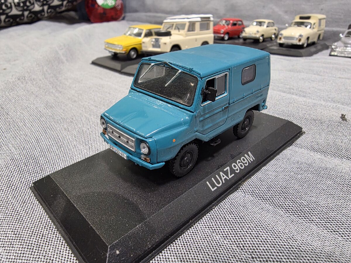Sbírka modelů 1:43 Kultovní auta ČSSR Legendární automobily - 13