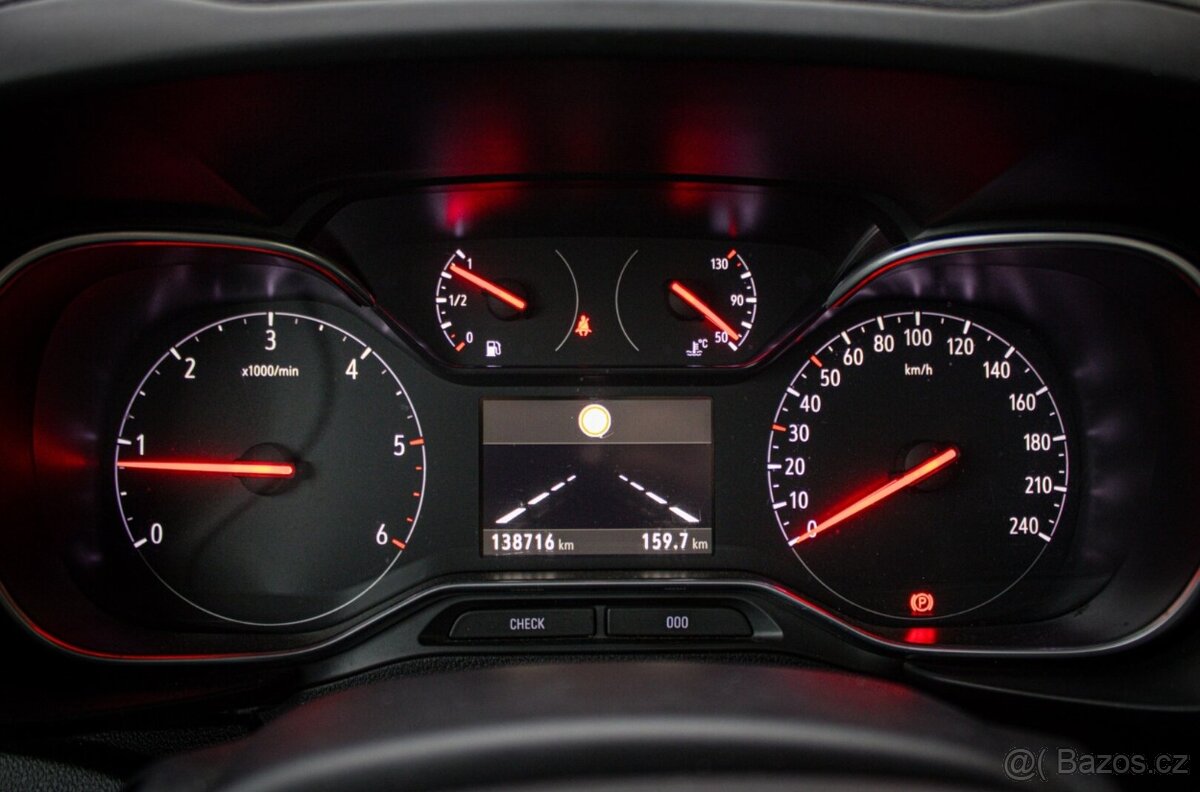 Opel Combo Life 1.5 CDTI Innovation | Panoráma | Odpočet DPH - 13