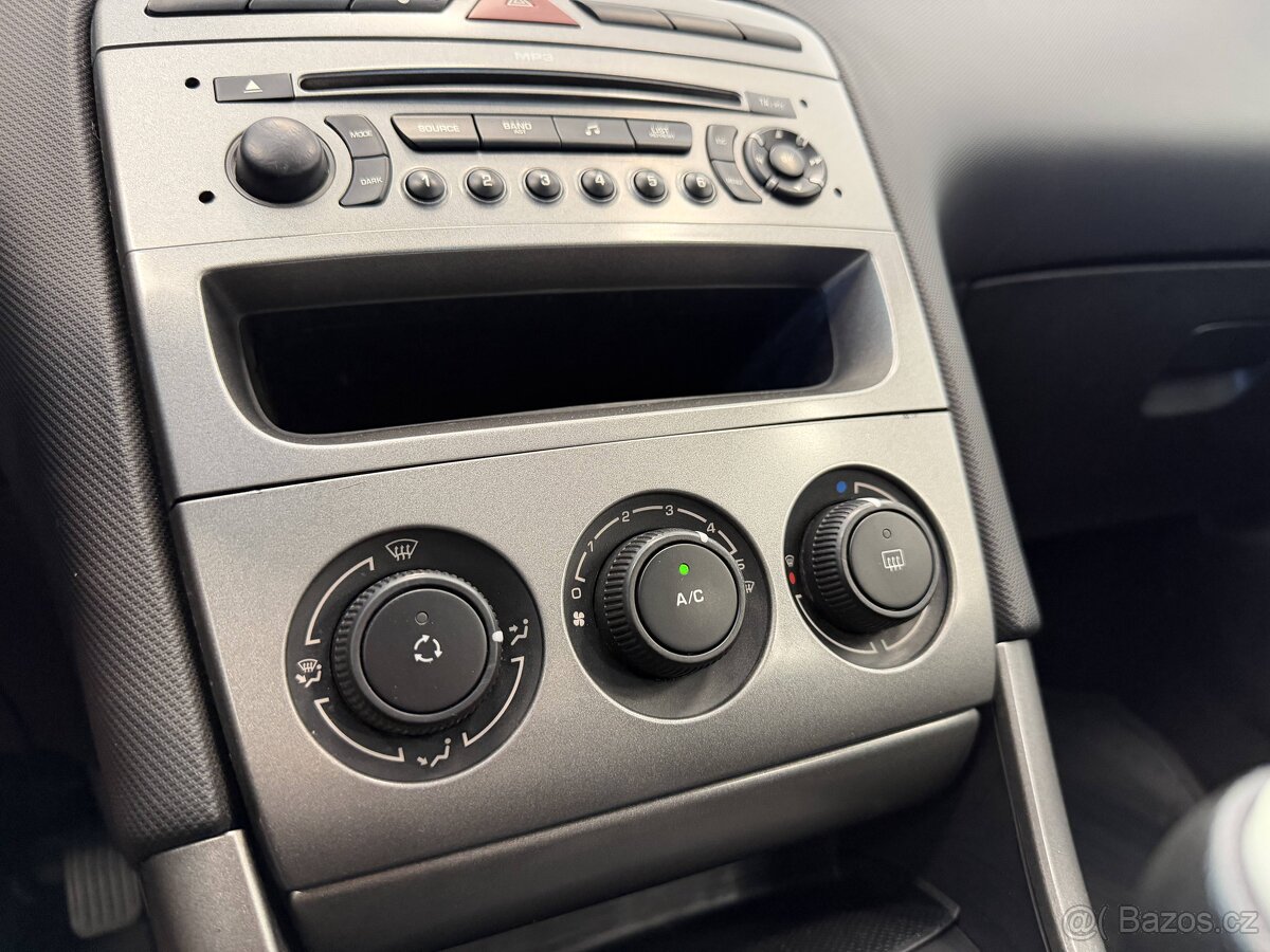 Peugeot 308, 1.6VTi, ČR, 1.Majitel - 13