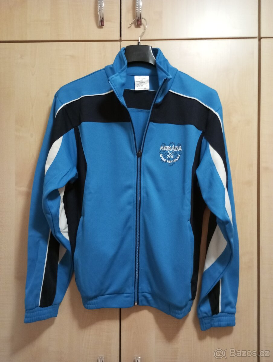 Vojenské maskáče a další vojenské oděvní součástky - 13