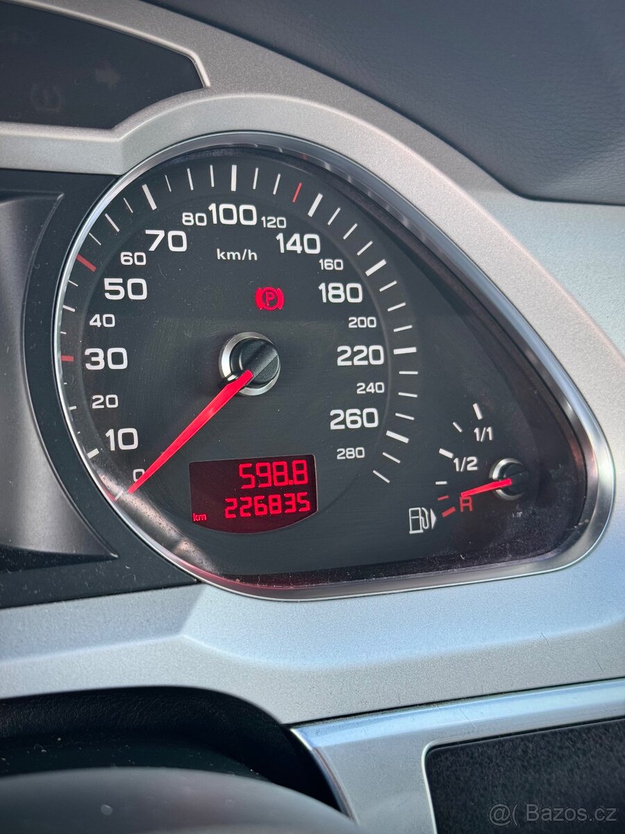 Audi A6 allroad 3.0TDI quattro 2011 - 13