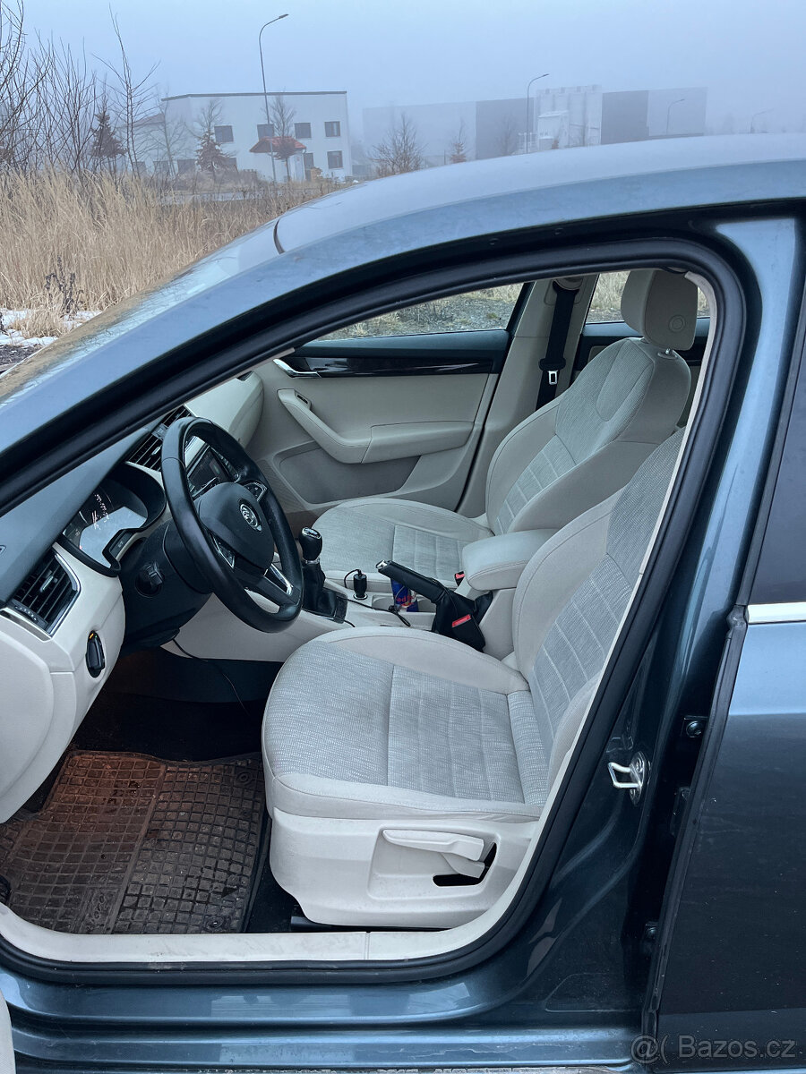 Škoda Octavia 3 1.6 TDI 81kW - 13