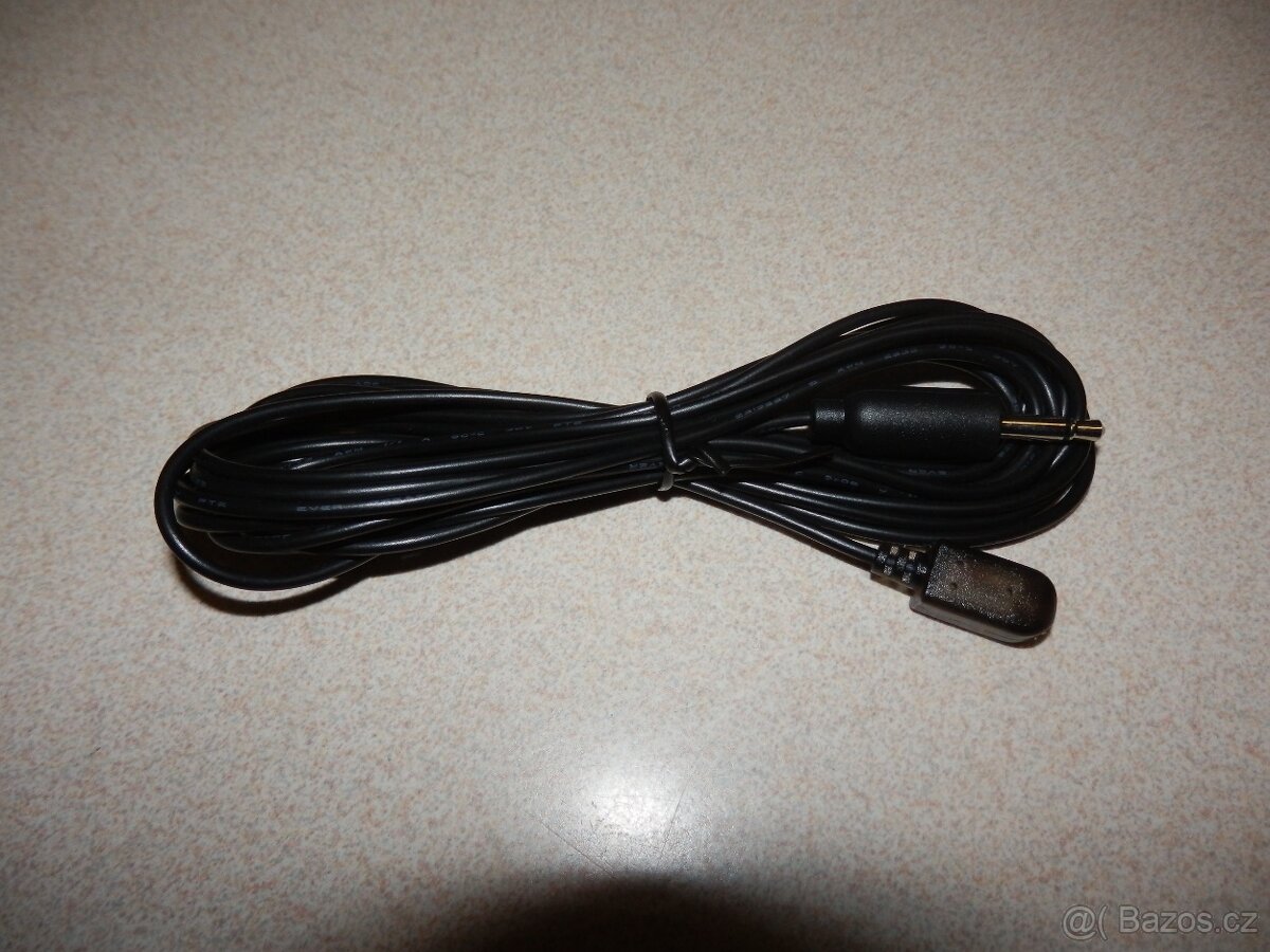 Různé kabely, nabíječky, redukce. Některé nové. - 13
