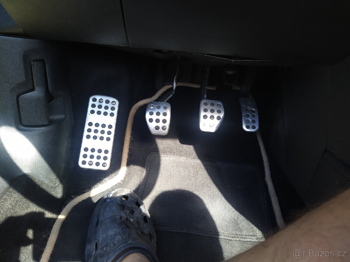 Prodám Peugeot 207 cc platinum edition - 13