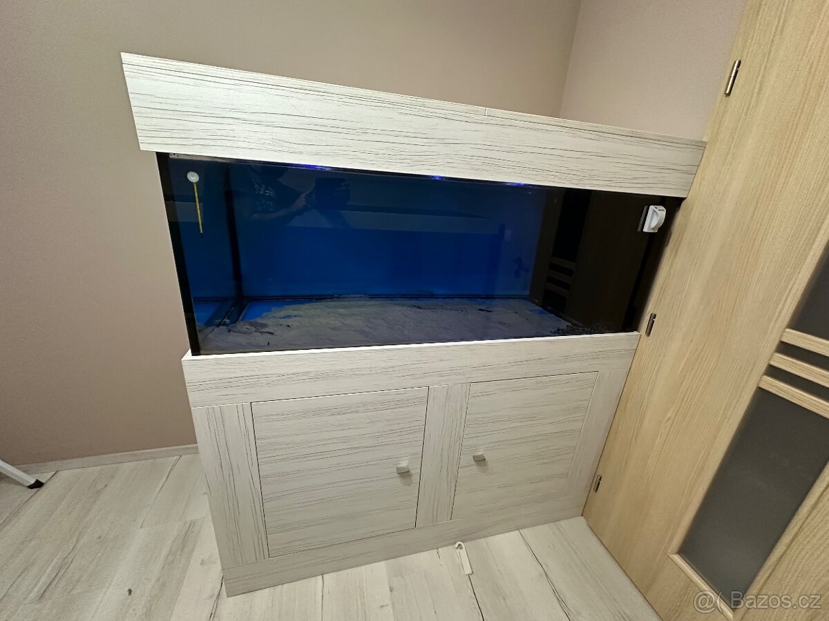 Predám akvárium, set - 13